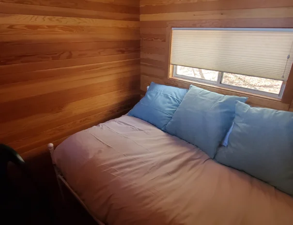 carriage-outside-bedroom