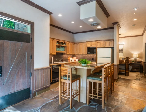 sunshine-lodge-apartment-room-view-2