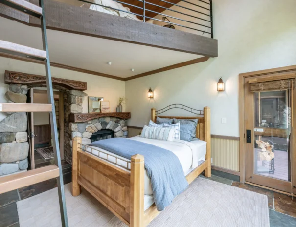 sunshine-lodge-bedroom-three-view-3