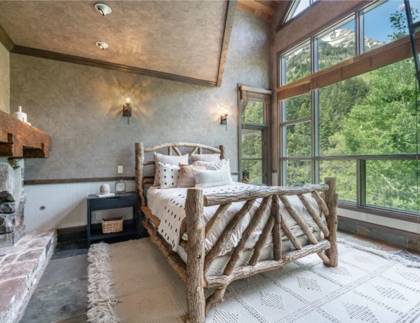 sunshine-lodge-bedroom-two