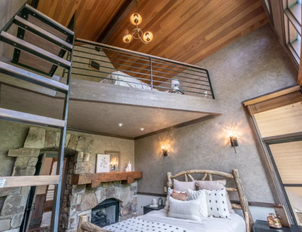 sunshine-lodge-bedroom-two-view-2