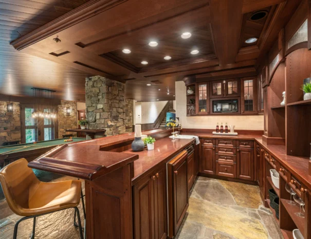 sunshine-lodge-downstairs-kitchen