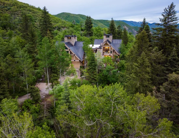 sunshine-lodge-far-view