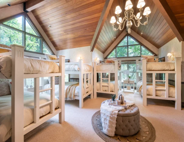 sunshine-lodge-girls-bunk-room-view-2