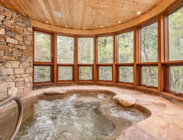 sunshine-lodge-hottub