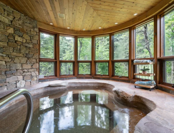 sunshine-lodge-hottub-view-2