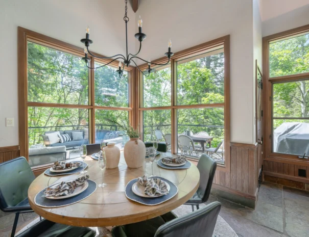 sunshine-lodge-off-kitchen-dining-outside-view