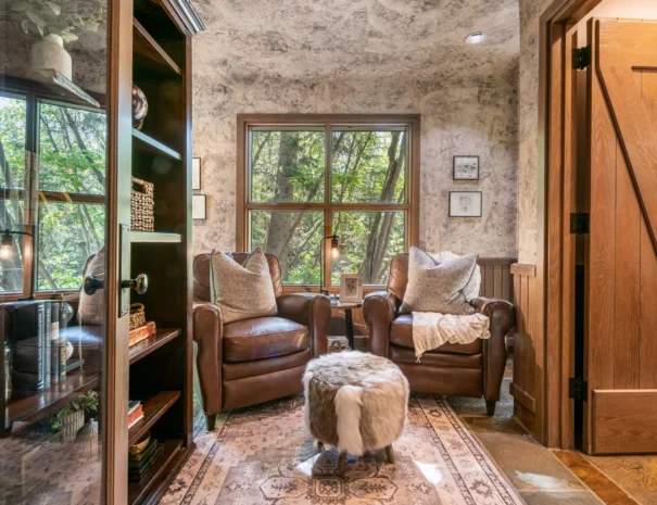 sunshine-lodge-study-room